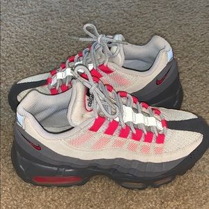 Nike Shoes - Nike Air Max Nike Shoes - Nike Air Max